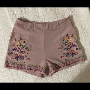 SOFT PINK FLORAL SHORT